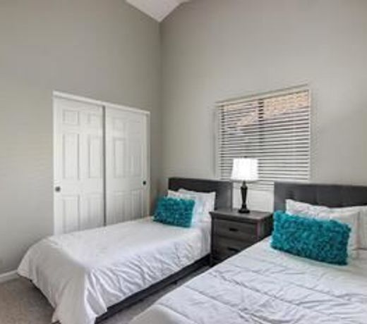 SLS Cactus Acres - FREE Heated Pool, Boccie, Spa & Pool Table.