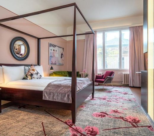 The Sweet by The APARTMENTS Company