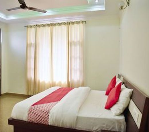 OYO 10629 Hotel Bhagsu View