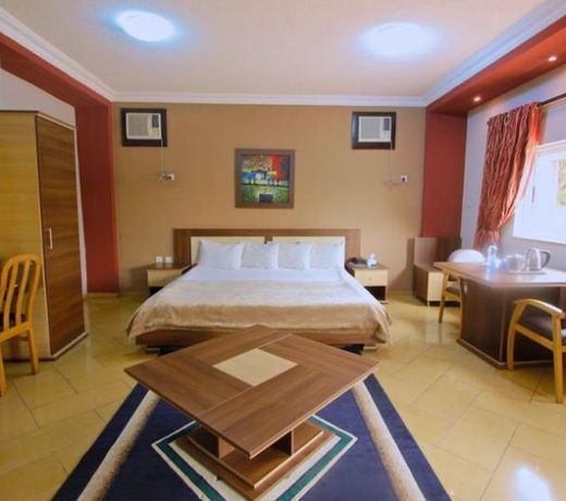 Elliotnass Hotel