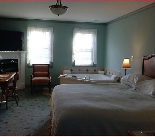 Hargrave House B & B