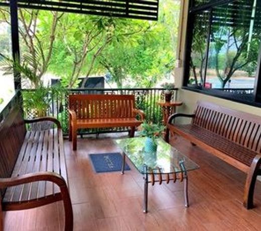 Chomthong Boutique House