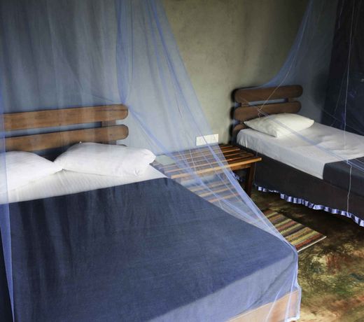 Yoho Okan Rock Wooden Cabana