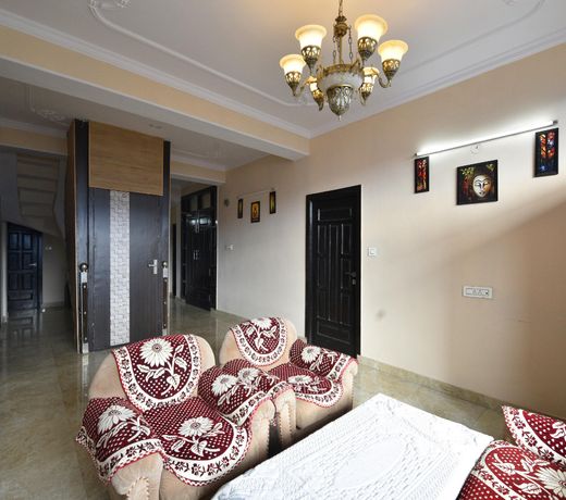 OYO 10942 Home INN