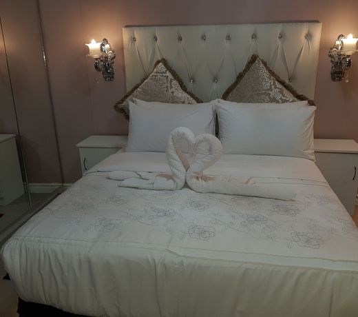 RJ'S Guesthouse