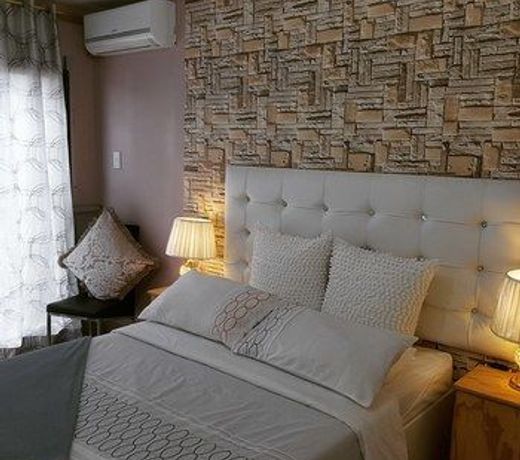 RJ'S Guesthouse