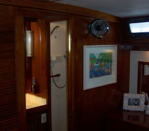 Dream Lover Boat and Breakfast