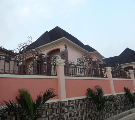 De Zone Hotel LTD