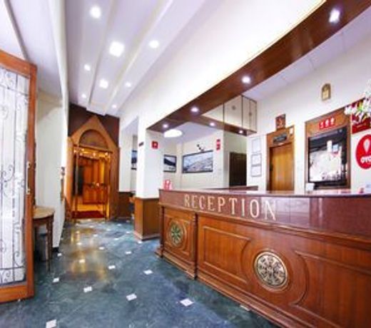 OYO 5268 Hotel Himland East