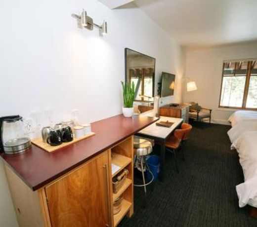 The Cedar House Sport Hotel