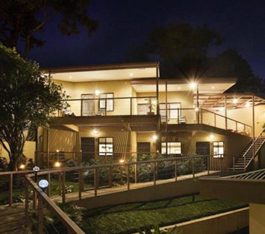 OUT OF BOUNDS HOTEL BED AND BREAKFAST