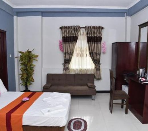 Global City Hotel