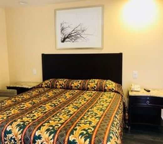 Bayshore Inn