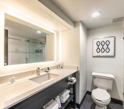 Four Points by Sheraton Greensboro Airport