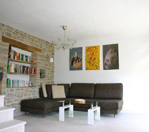 Villa Kentic