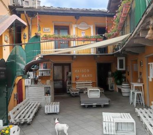 Maison Manu