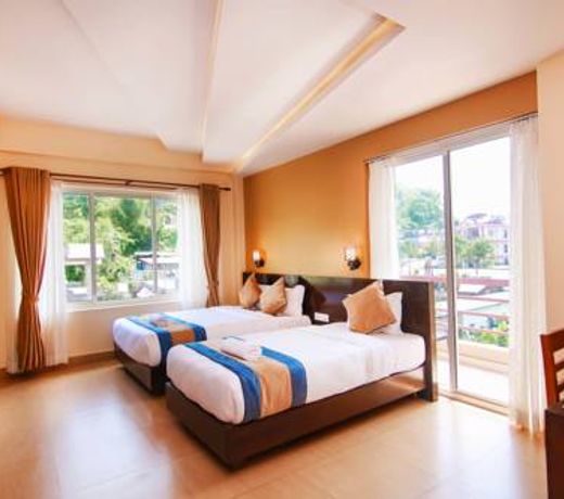 Hotel Lake Paradise
