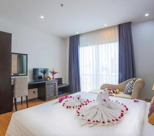 Flower Hotel