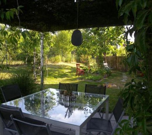 Quaint Holiday Home in Saint Quirin with hot tub nice view