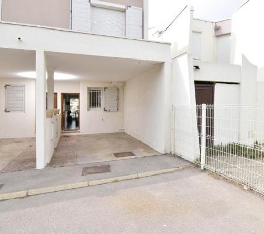 Marina 6 personnes avec appontement Grau du Roi