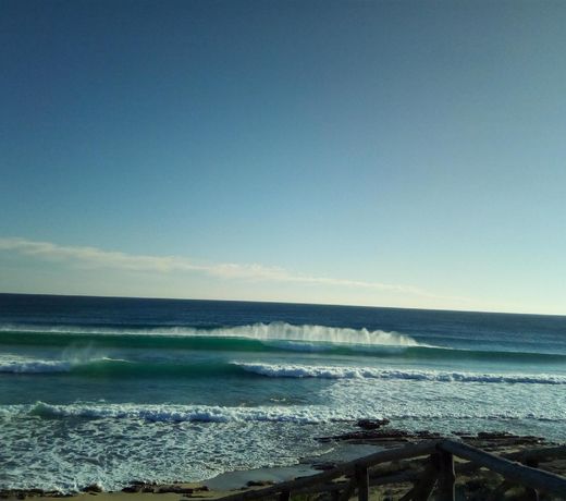 COOEE Surf House and Hospitality