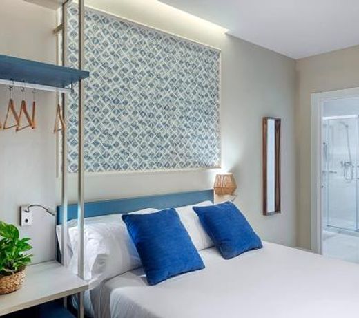 Opera House Valencia B&B