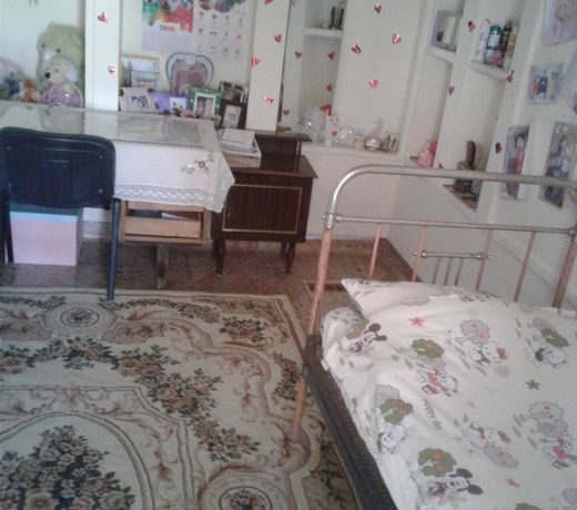 Nodir House