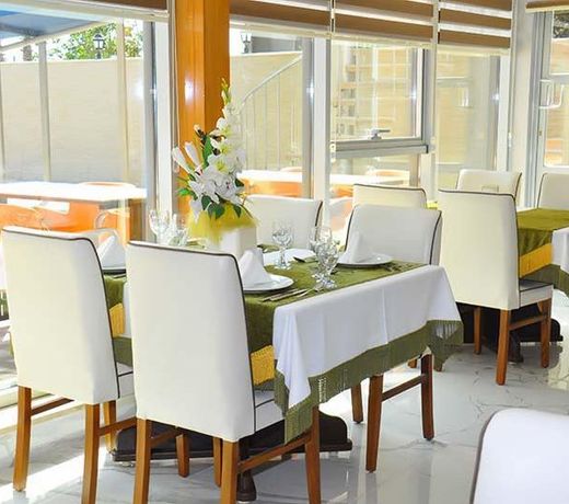 Bayar Garden Beach Hotel
