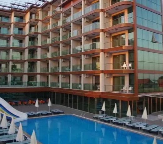 Bayar Garden Beach Hotel