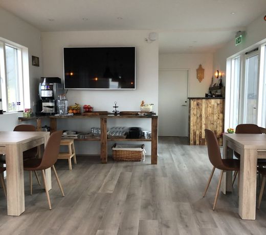 Hrafnavellir Guest House