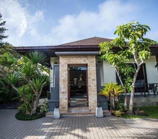 Baan Pinya Cosy One Bedroom Executive Bungalow