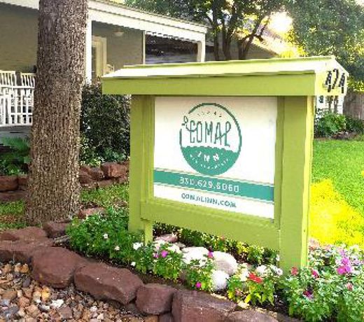 Comal Inn