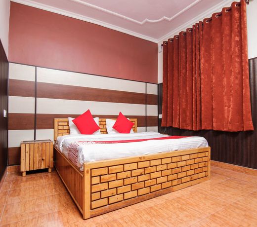 OYO 12411 Woodside Guest House