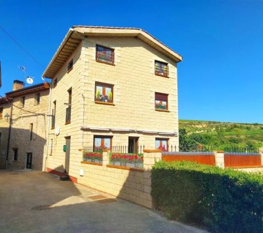 CASA DEL HUEVO, 8 a 16 pers, RIOJA ALAVESA, a 15km de LogroÃ±o y Laguardia