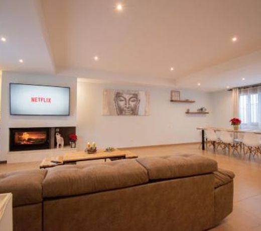 Ronda Home