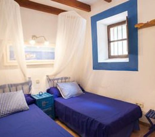 Villa Allegra, casa de pueblo en Randa