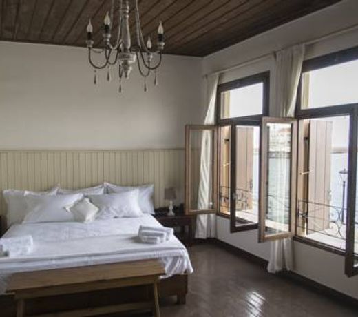 Captain Vasilis Hotel