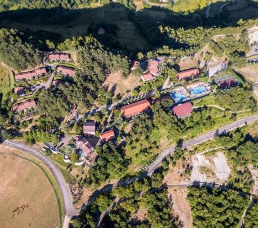 Locazione Turistica Cancelli trilo 4 persone