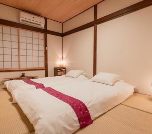 Guesthouse Hanamiya