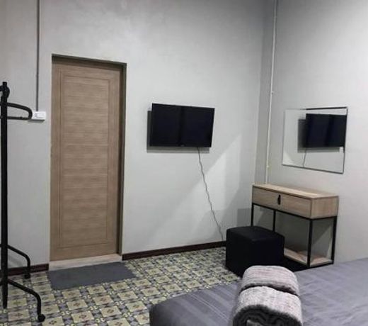 Chato Hostel