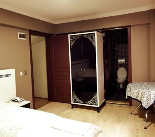 Ozhayat Hotel