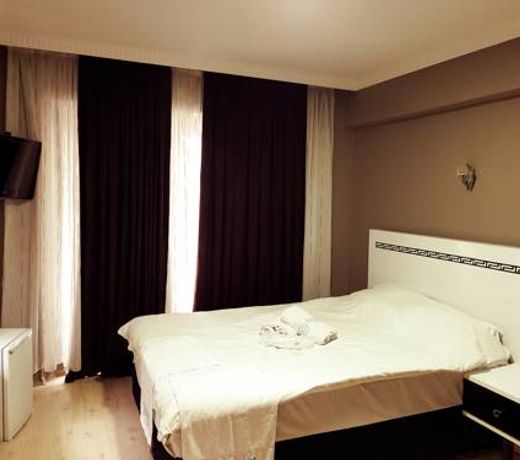 Ozhayat Hotel