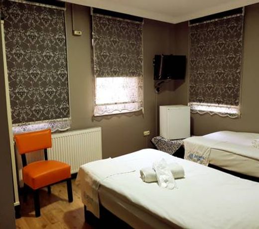Ozhayat Hotel