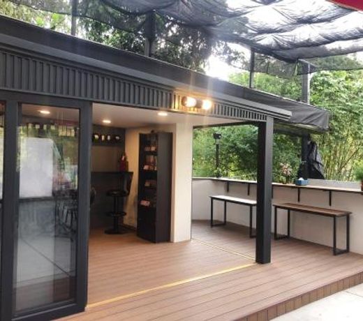 Look Tea House