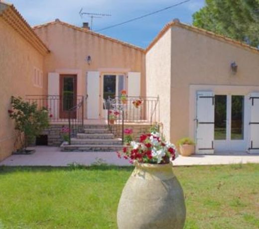 Les murmures du Temps Villa 3 Chambres avec Piscine