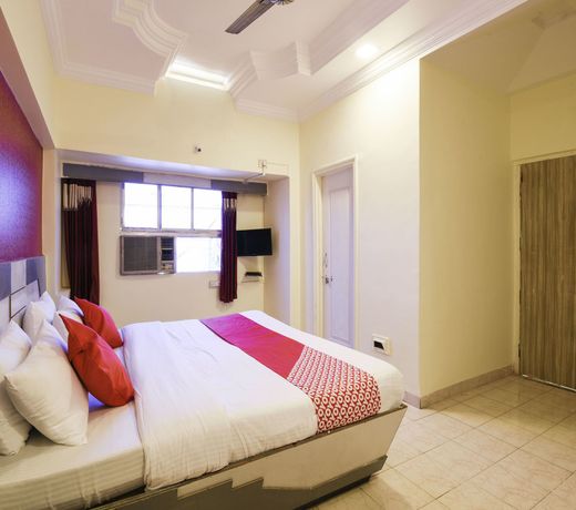 OYO Flagship 12273 Hotel Indraprastha