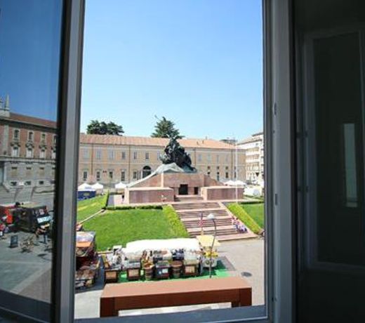 Piazza Trento 11