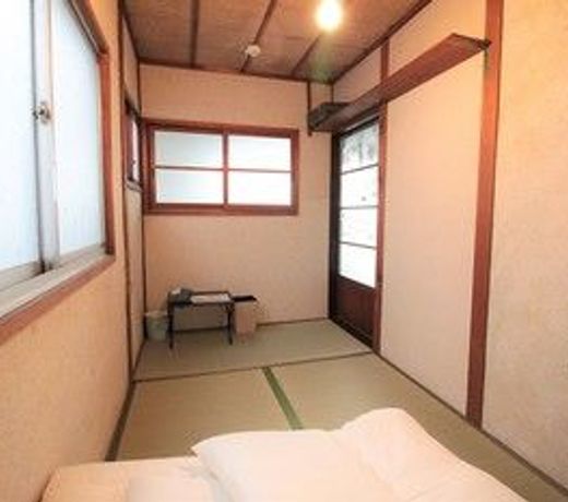Yadokari House
