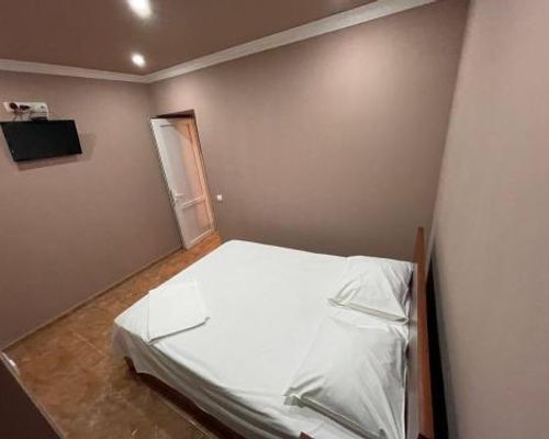 Lux Plaza Touristic hotel near EVN airport - Аргаванд - фото 17