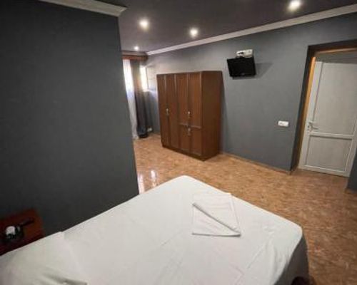 Lux Plaza Touristic hotel near EVN airport - Аргаванд - фото 18